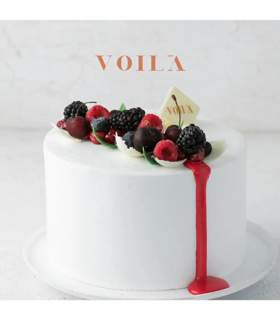 Voilà White Forest Cake