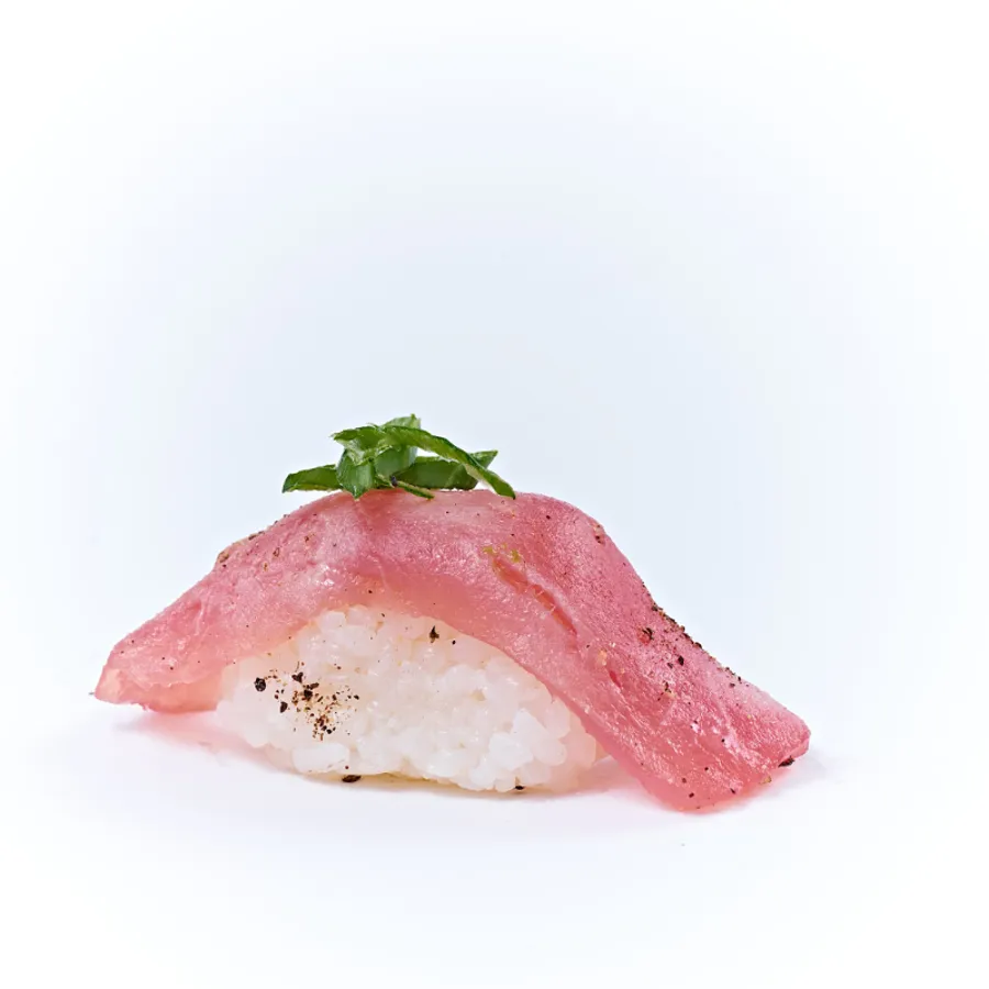 TATAKI TUNA NIGIRI