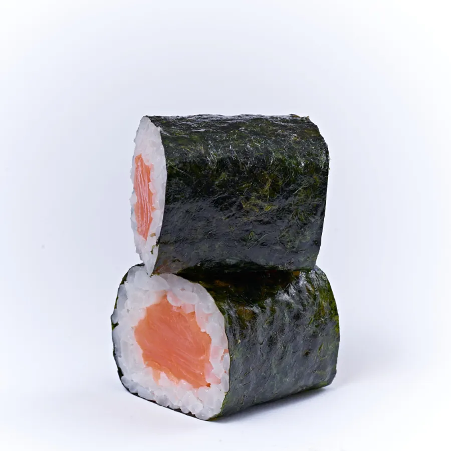 SALMON HOSO MAKI ROLLS