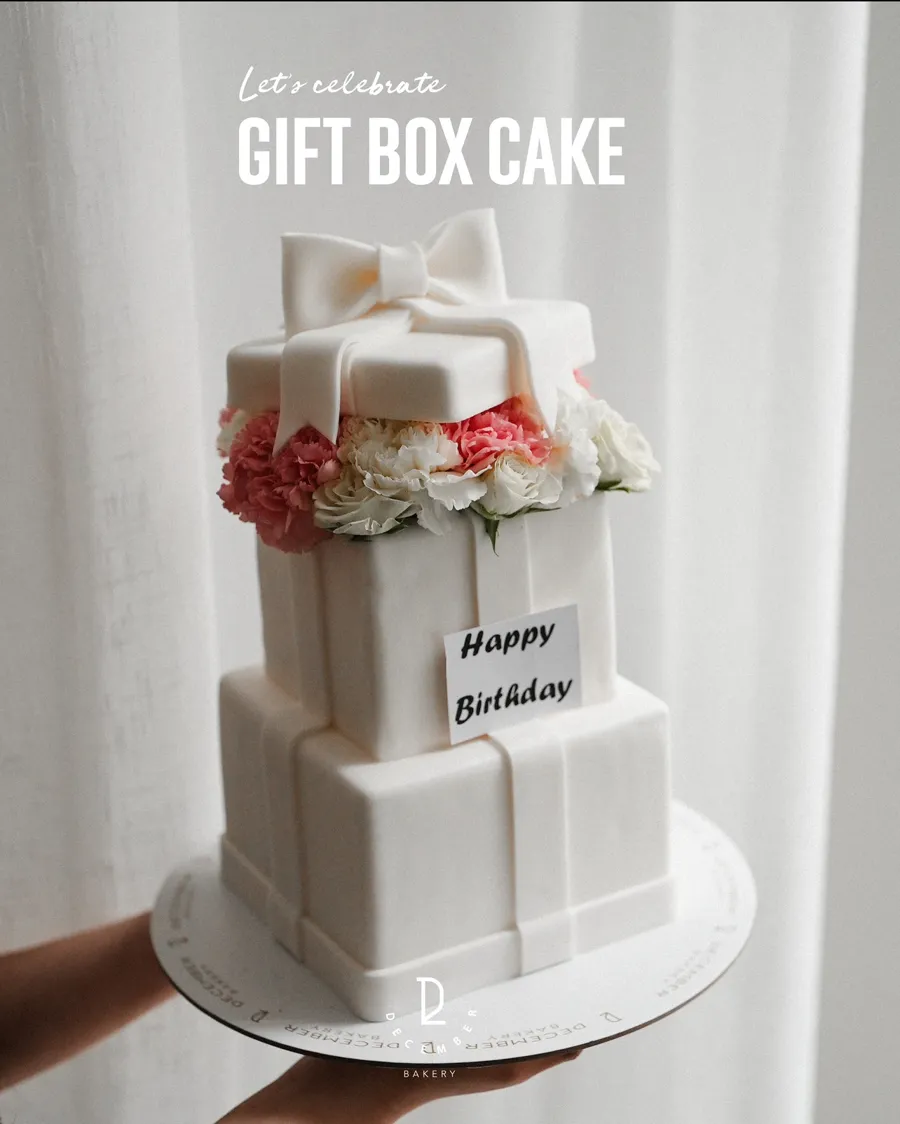 Double gift box cake 8inch mix chocolate vanilla