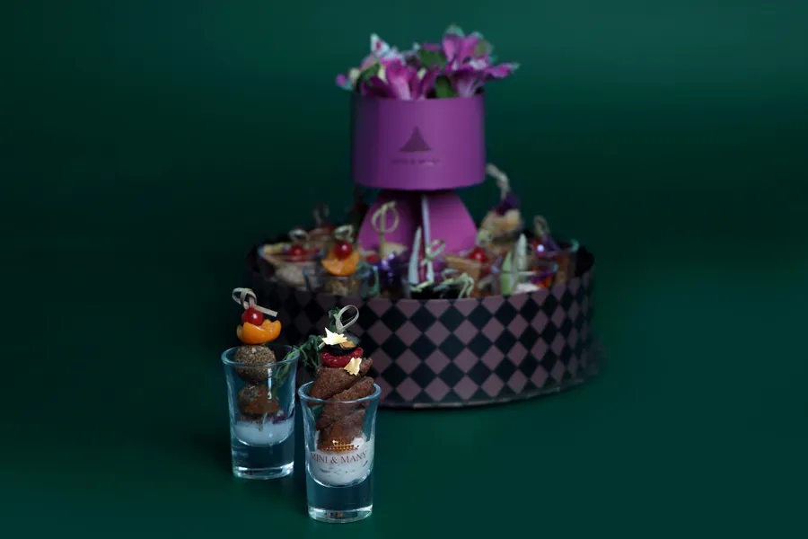 12 glasses with flowers