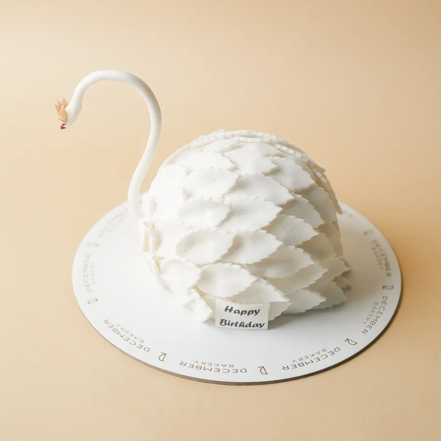 Swan 🦢 cake