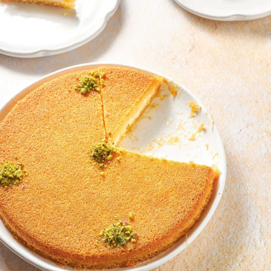 Kunafa Cream Plate