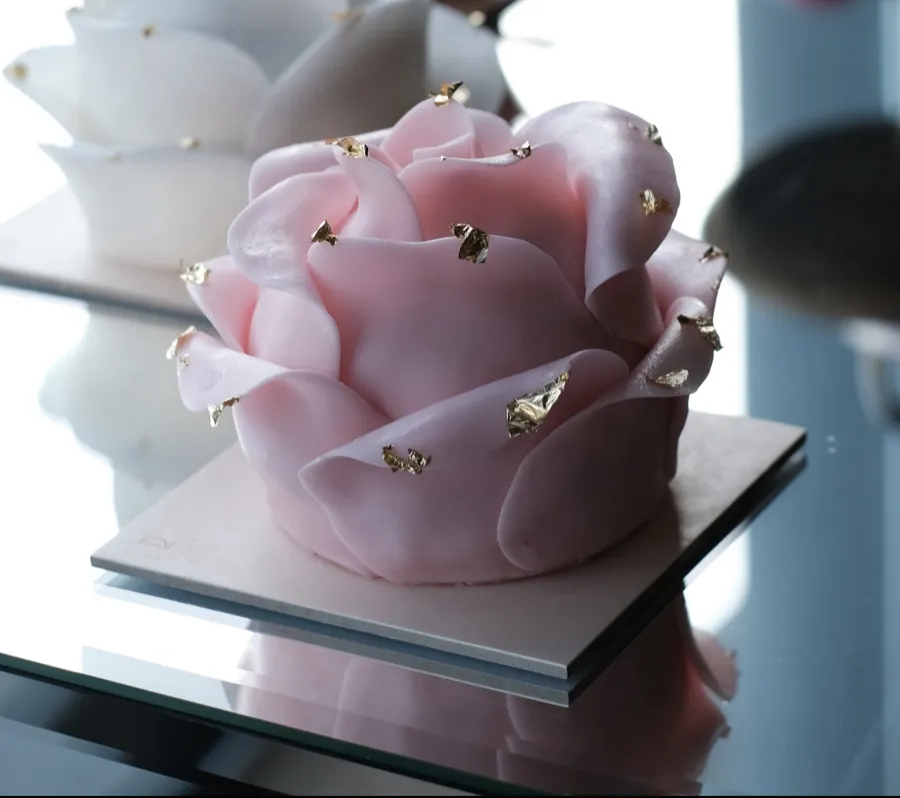 Mini Pink Flower Cake 2 inches