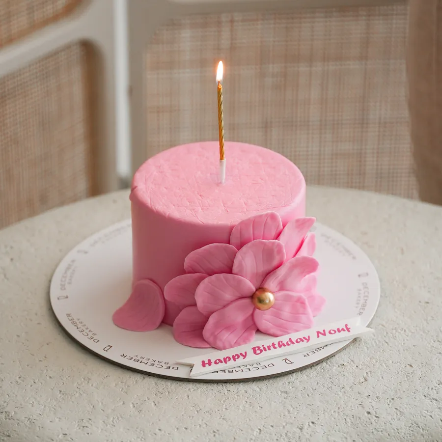 Flower pink cake 6inch