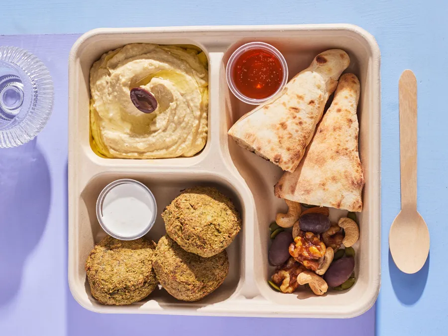 Hummus & falafel platter