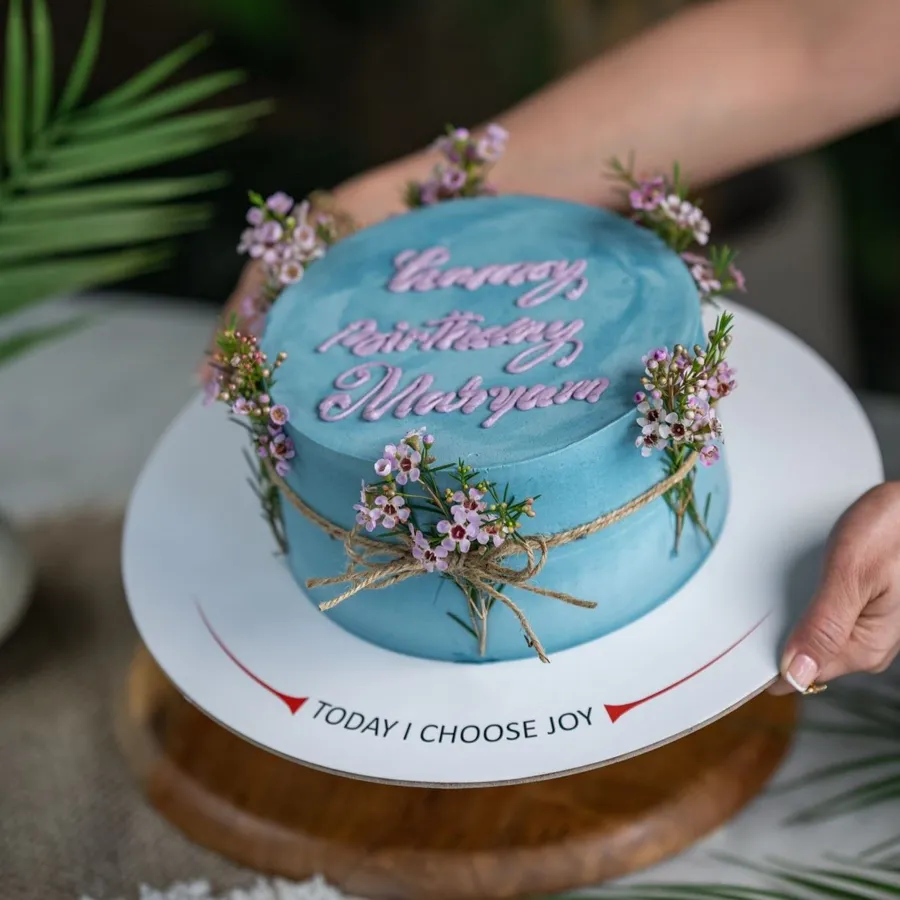 Wreath Blue Cake