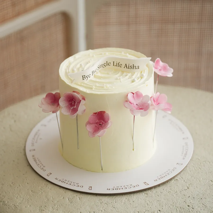 Pink flowers cake 6inch
