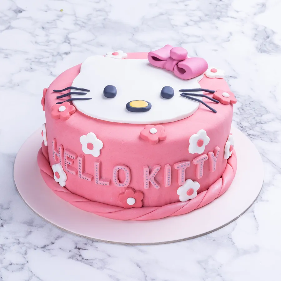 Hello Kitty Cake