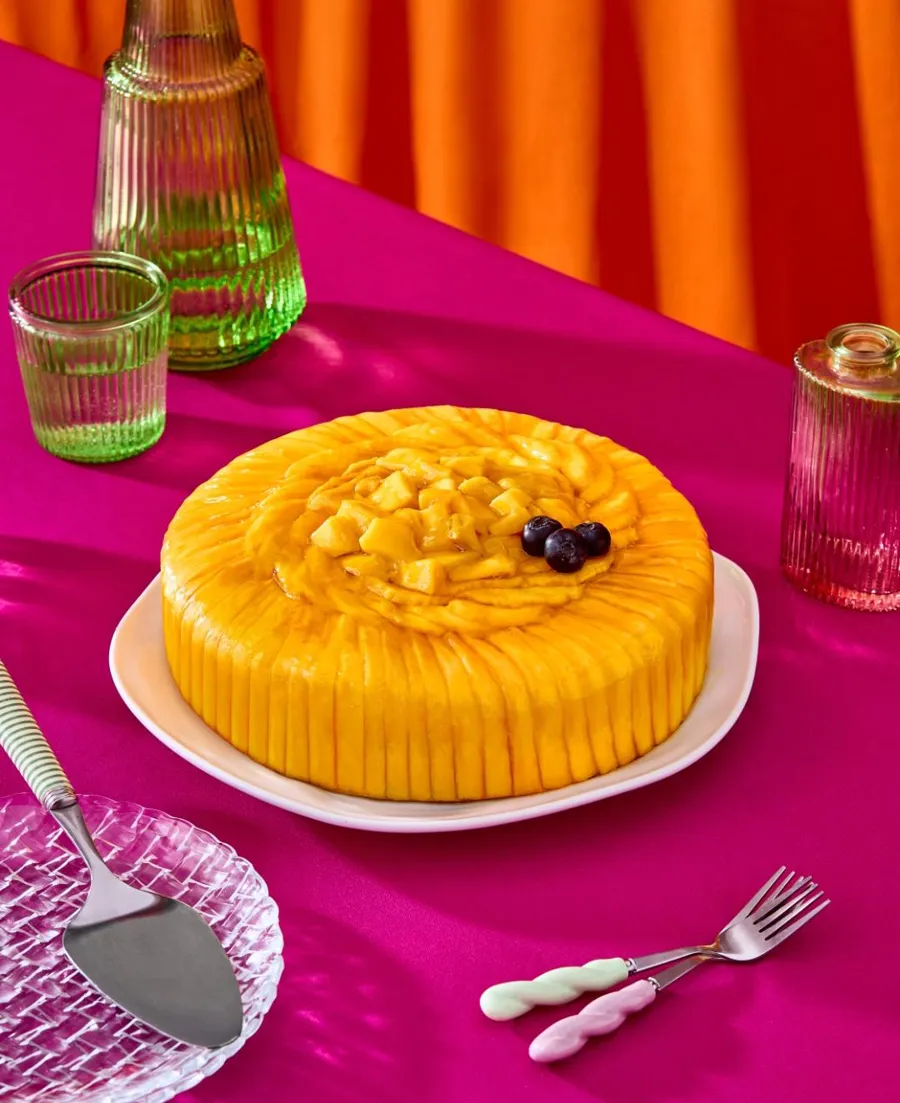Classic Mango Cake