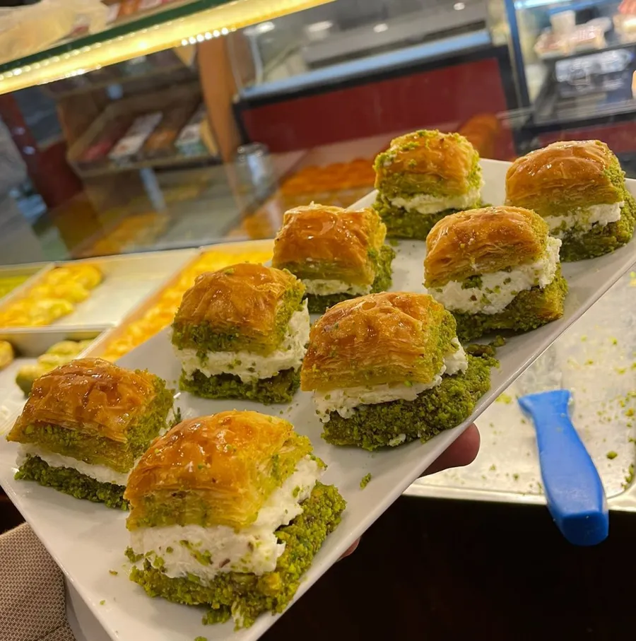 Baklava Nashfa With Milk cream
