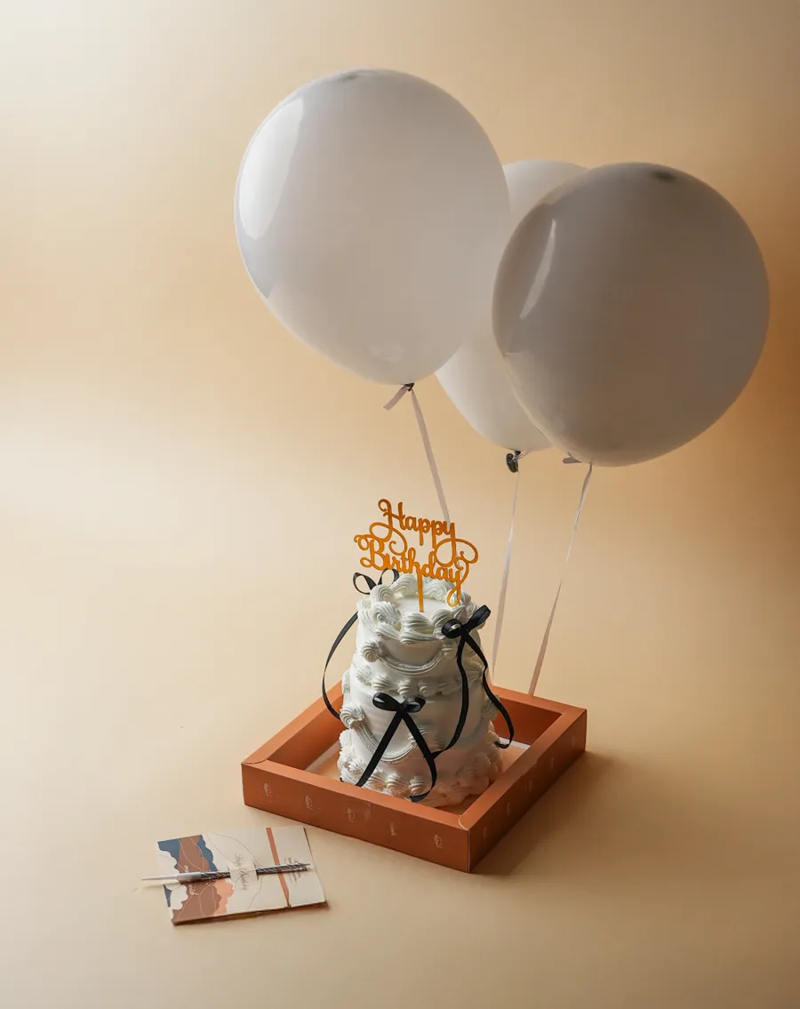 Mini double white ribbon cake -3 balloons- happy birthday with candles