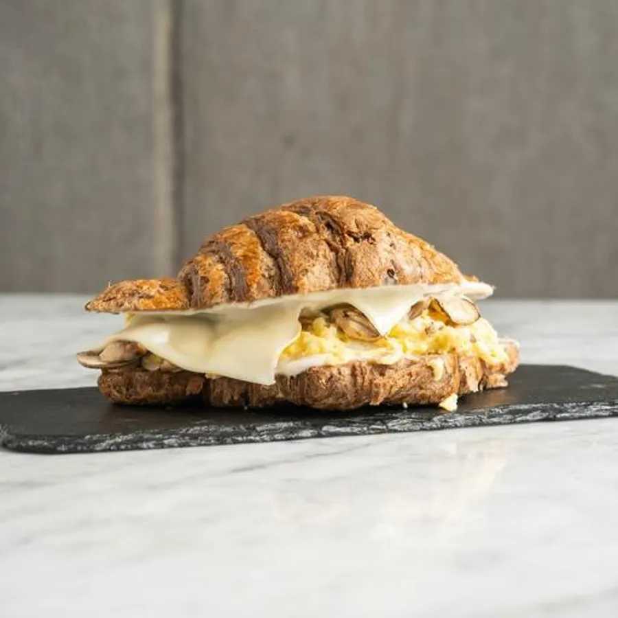 Egg croissant