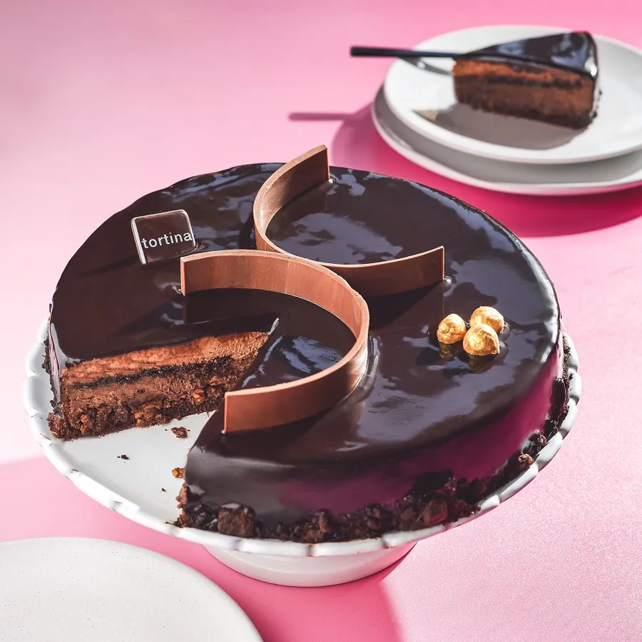 Charisma Cake L
