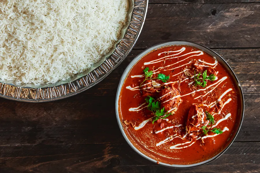 White Rice With Butter Chicken Tray