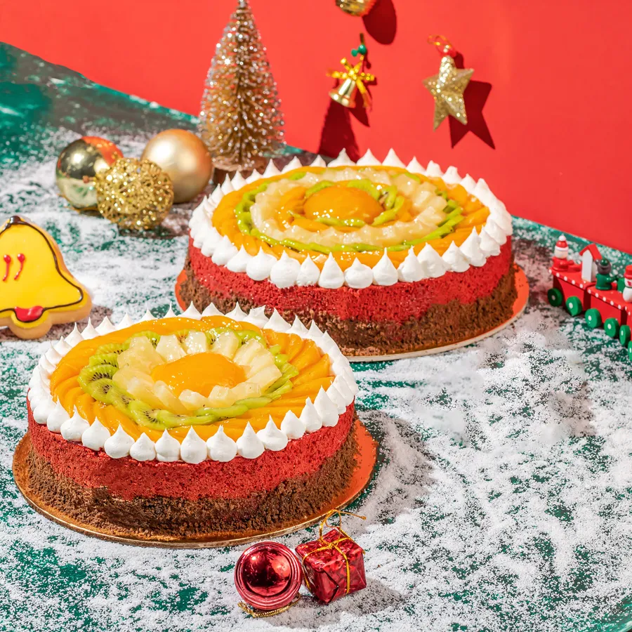 Fruits Cream Christmas Cake