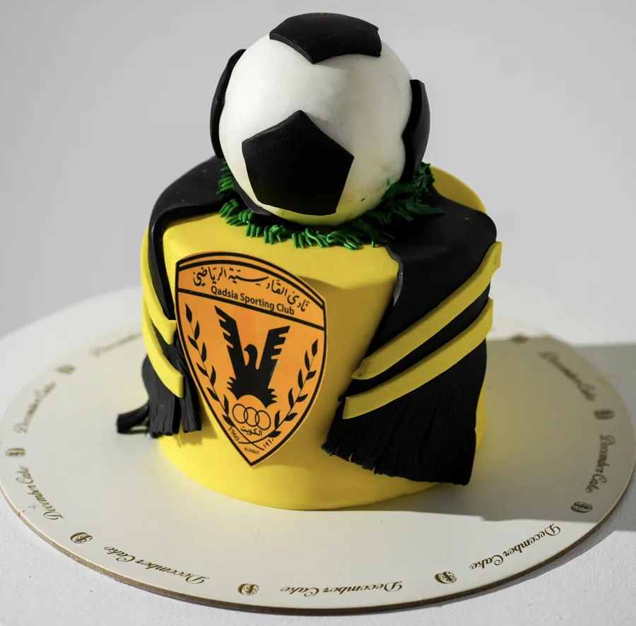 Yellow 🏀 balls cake 6inch