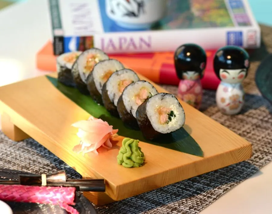 Salmon Tempura Maki 5PCS