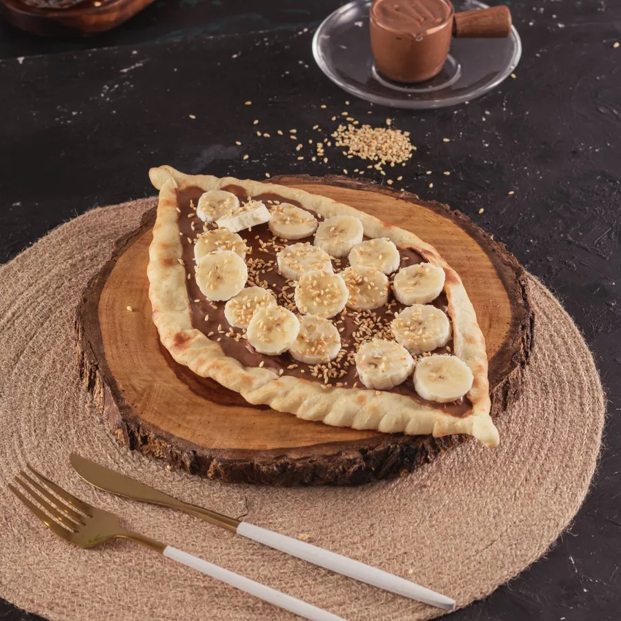 Chocolate with Banana Manoucheh