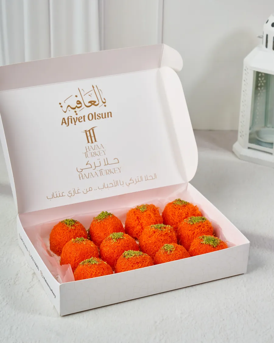 لقمات كنافة حمراء بالجبن