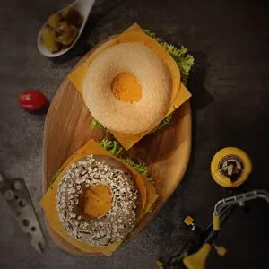 Dutch Cheese Bagels