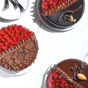 Cakes(8-10 Persons)
